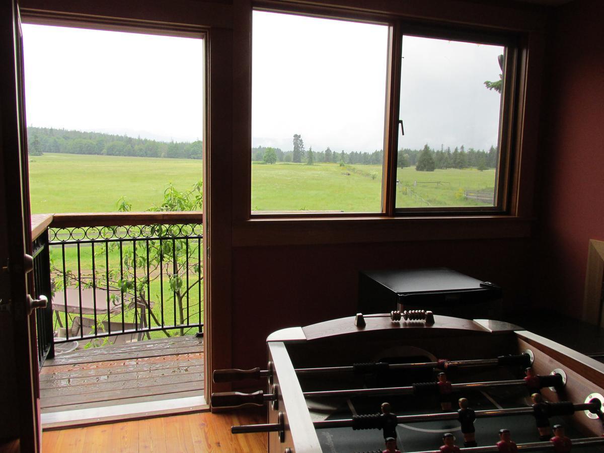 Paradise Acres Ranch Nanoose Bay Экстерьер фото